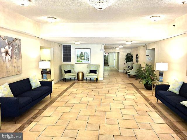 2921 Leisure World Boulevard N # 325