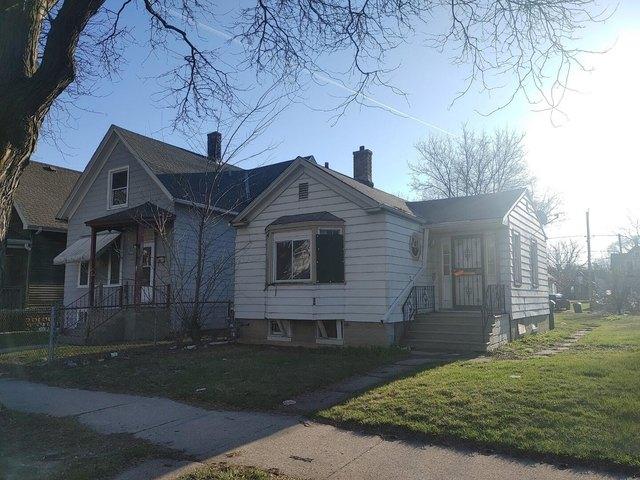 2922 N 6th St, Milwaukee, WI 53212
