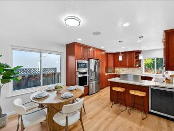 292 Apricot Lane
