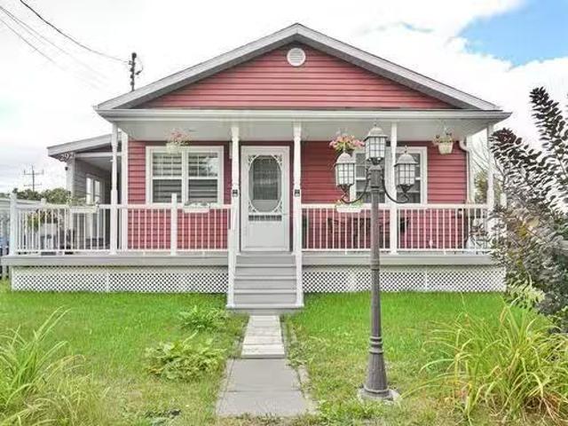 292 Boul. Des Hauteurs, Saint Jérôme, QC, J5J 5T5 house for.