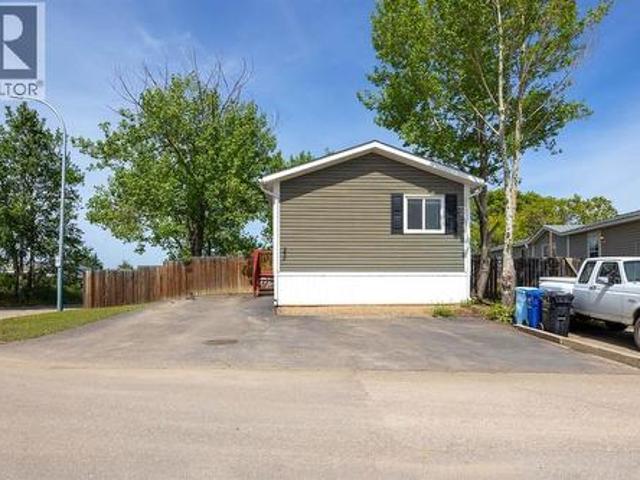 292 Greenwich Lane, Fort Mcmurray, AB, T9H 3Z3 condo for sale | Listing ID A2321 | Royal LePage