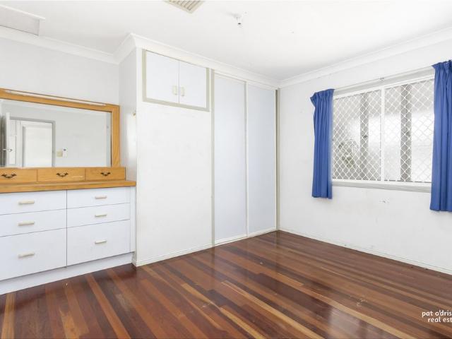 292 Dean Street, Berserker