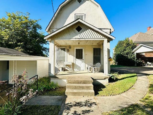 292 E Boswell St