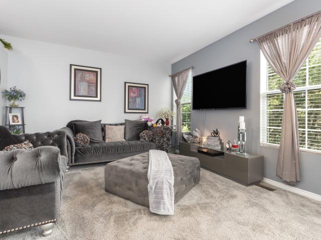 292 S Oak Creek Lane