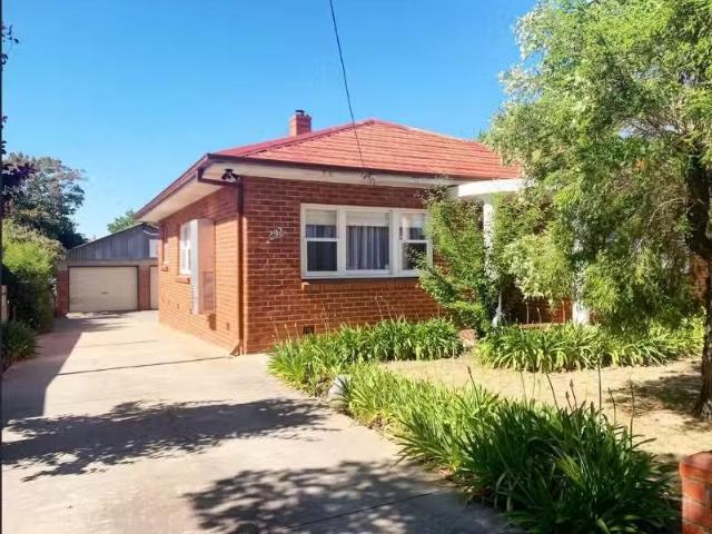 292 Walsh Street, EAST ALBURY House for rent Listed by Lisa B.