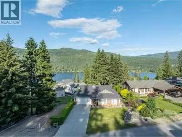 2934 Juniper Crescent, Sorrento, BC, V0E 2W2 house for sale.