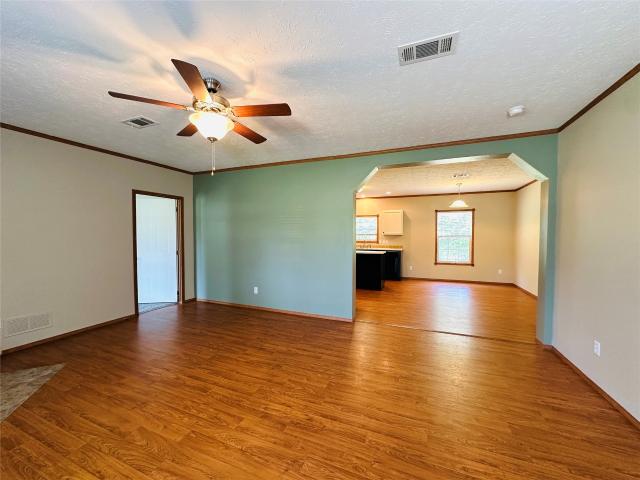 2937 Colonial Drive