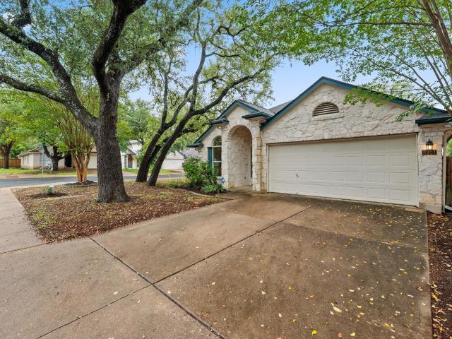 2931 Cohoba Dr