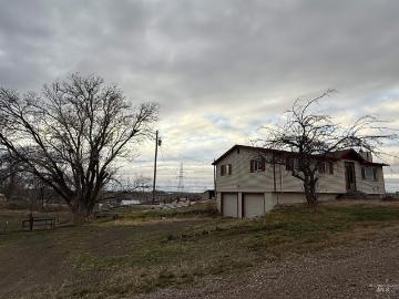 2932 Arthur St, American Falls, ID 83211 | MLS #2181