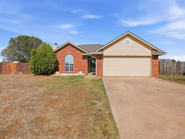 2932 Laurel Circle