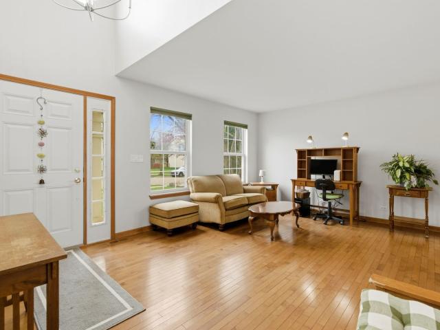 2932 Shetland Lane