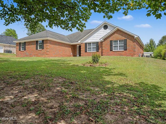 2933 Arrowwood Circle