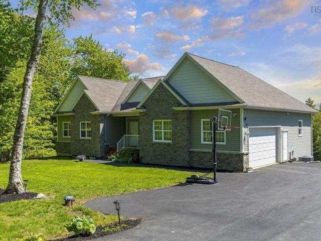 293 Aberdeen Drive, Halifax, NS, B2T 0H1 house for sale | Listing ID 202613 | Royal LePage