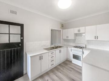 2/93 Wolfe Street, Newcastle