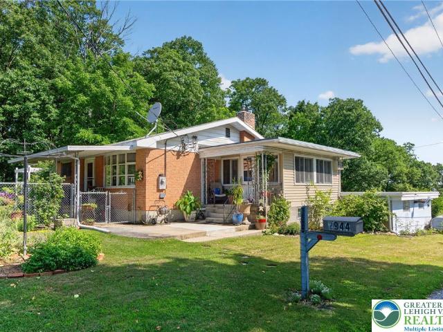 2944 Edgewood Court