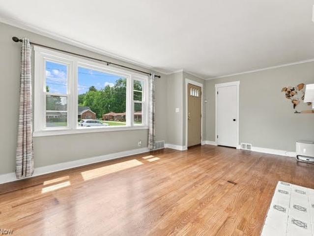 2944 Howell Drive