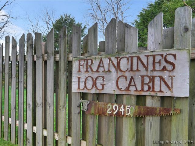 2945 N Greenbrier Road