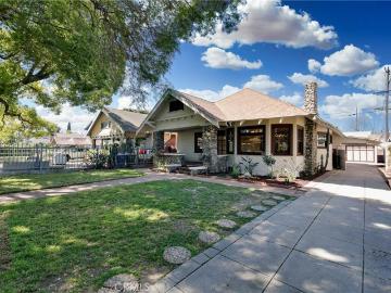 2947 S Hobart Blvd, Los Angeles, CA 90018 | MLS #RS26056