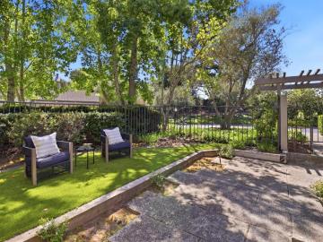 2941 Belmont Woods Way