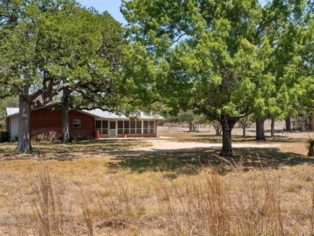 2942 Ranch Road 2766, Johnson City, TX 78636