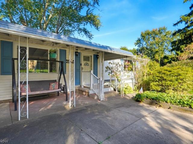 2942 Regent Drive