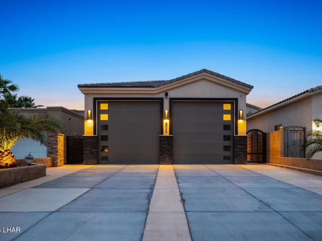 2943 Camino Del Rio Dr, Bullhead City, US, AZ