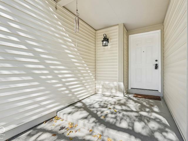 2943 Horse Hill West Drive