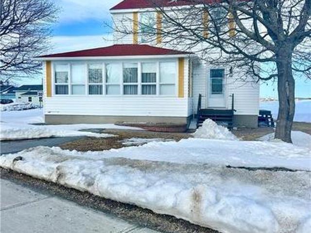 294 J.D Gauthier Blvd, Shippagan, NB, E8S 1R4 house for sale | Listing ID NB129059 | Royal LePage