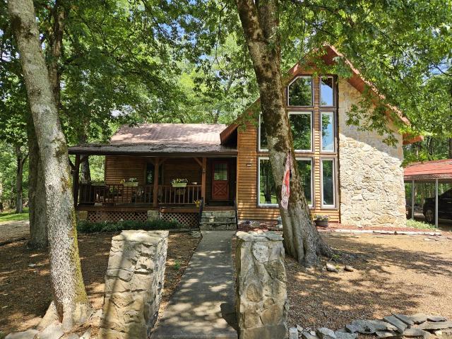 294 Lakeside Dr