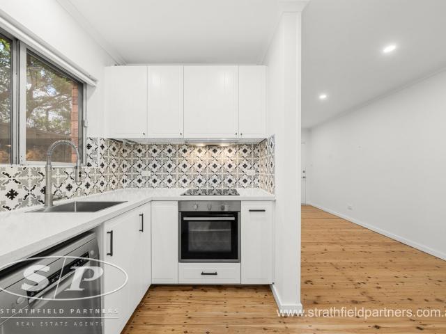 2/94 Station Street, West Ryde