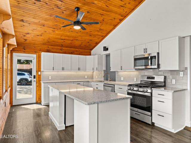 2954 Marvin Circle