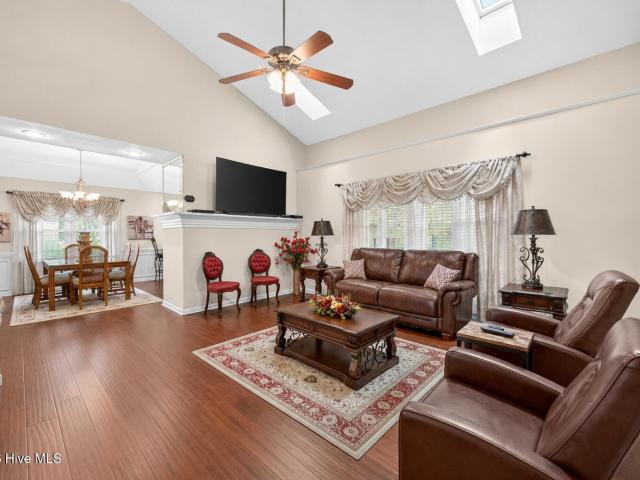 2955 Hillcreek Drive