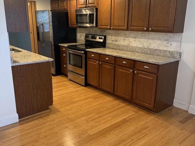 29595 Dutchmans Lane # 702