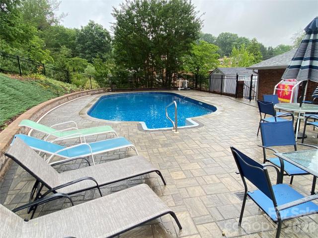 2959 Ramblewoods Drive