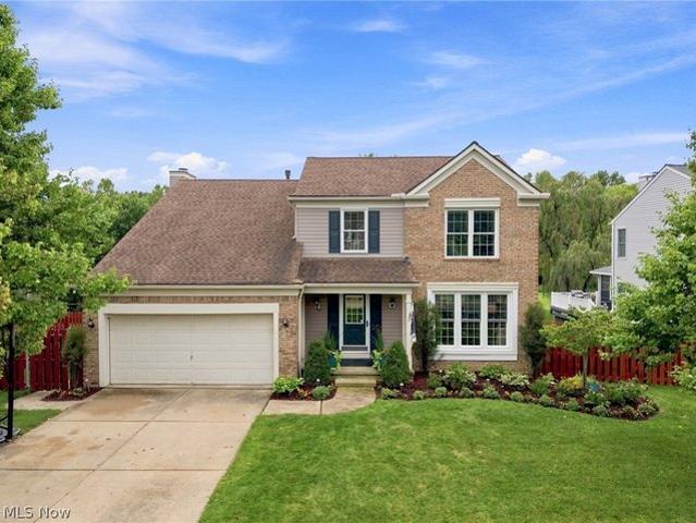 2950 Benjamin Dr, Brunswick, OH 44212
