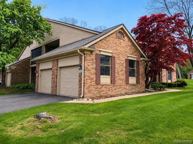 29539 Pine Ridge Circle