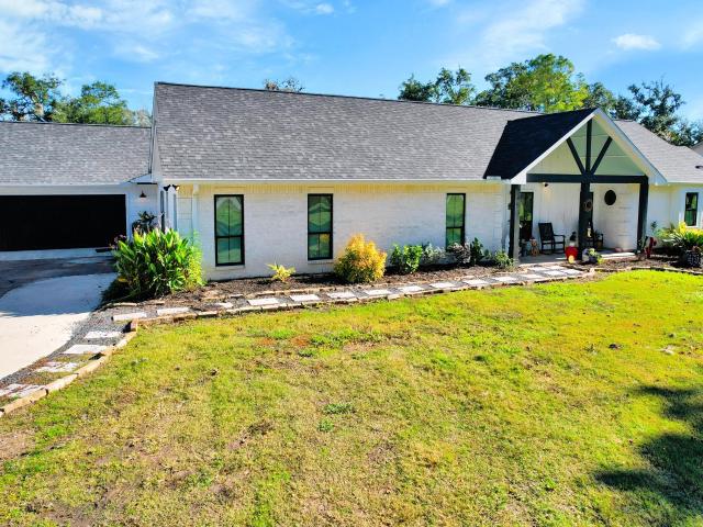 295 County Road 687, Angleton, TX 77515 | MLS #62486