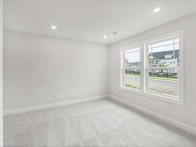 295 Crowninshield Ct