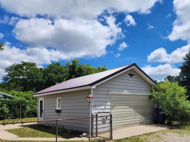 295 Birch Street