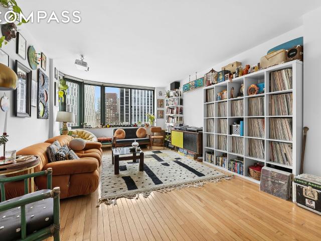 295 Greenwich Street, New York, NY
