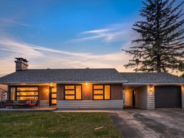295 Rue Sherbrooke, Sainte Thérèse, QC, J7E 2C5 house for sale | Listing ID 24189 | Royal LePage