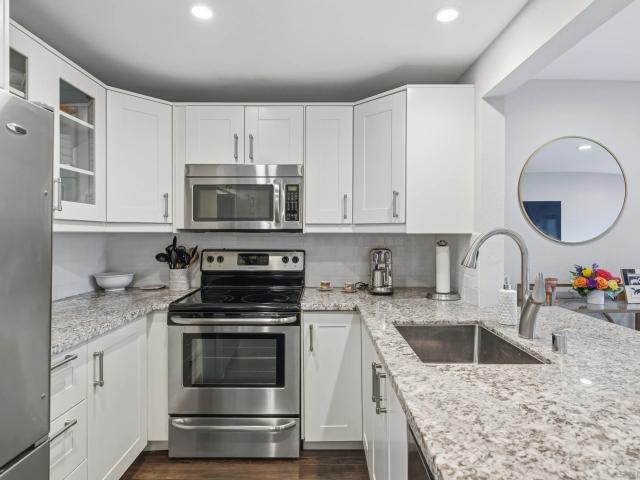 2960 Broadway, Unit 7, San Diego, CA 92102 | MLS #260016