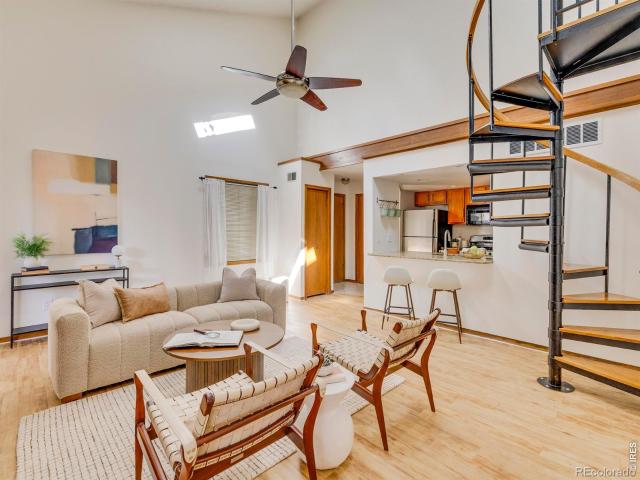 2960 Shadow Creek Drive # 302