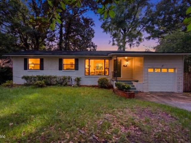 2962 Ribault Cir, Jacksonville, FL 32208