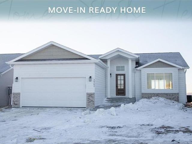 2962 74th Ave S, Fargo, ND 58104