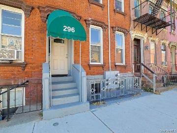 296 Mill St, Unit 3, Poughkeepsie, NY 12601 | MLS #978626