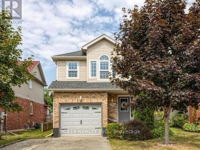 296 Millburn Boulevard, Centre Wellington Fergus, ON, N1M 3S3 house for sale | Listing ID X13780 | Royal LePage