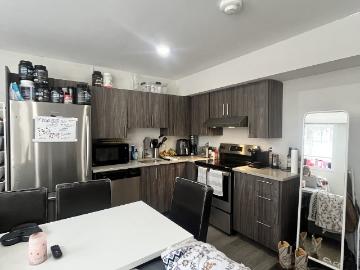 296 Rue Somerset Street East 1 Ottawa, ON K1N 6W1
