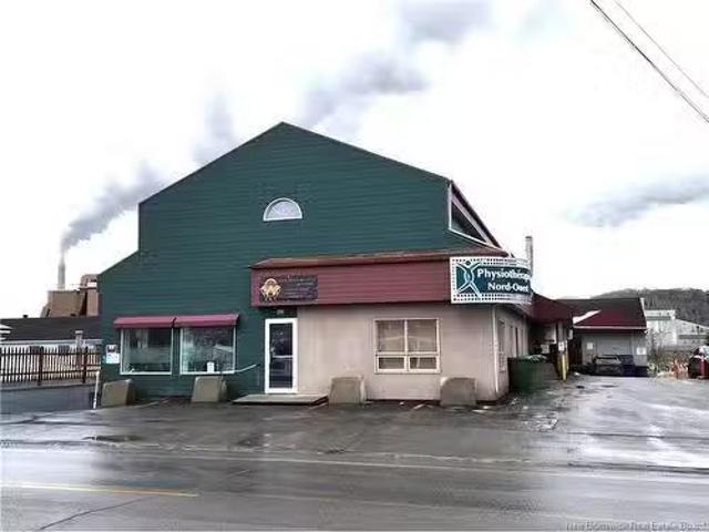 296 Victoria St, Edmundston, NB, E3V 2H9 house for sale Lis.