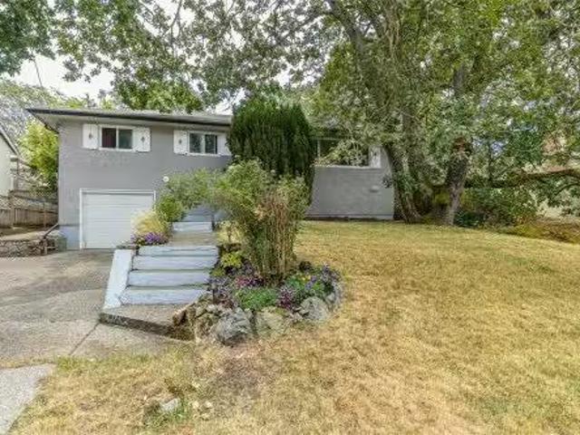 2975 Harriet Rd, Victoria, BC, V9A 1T2 house for sale Listi.